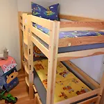 Biohof Auinger, Der Tiererlebnishof Aurach am Hongar