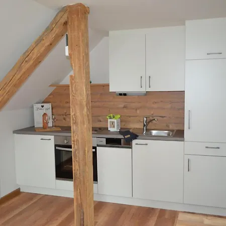 Biohof Auinger, Der Tiererlebnishof Appartement Aurach am Hongar