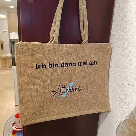 Biohof Auinger, Der Tiererlebnishof Aurach am Hongar