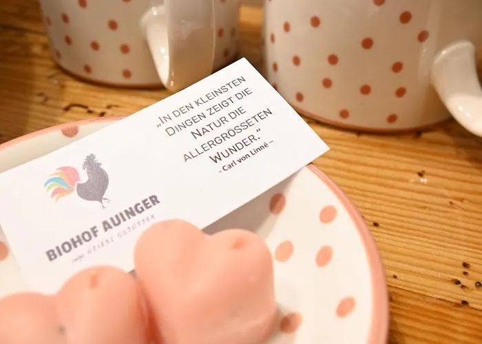 Apartamento Biohof Auinger, Der Tiererlebnishof Aurach am Hongar