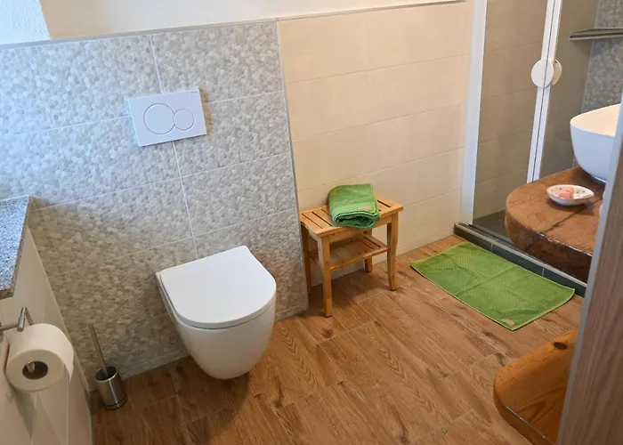 Biohof Auinger, Der Tiererlebnishof Aurach am Hongar